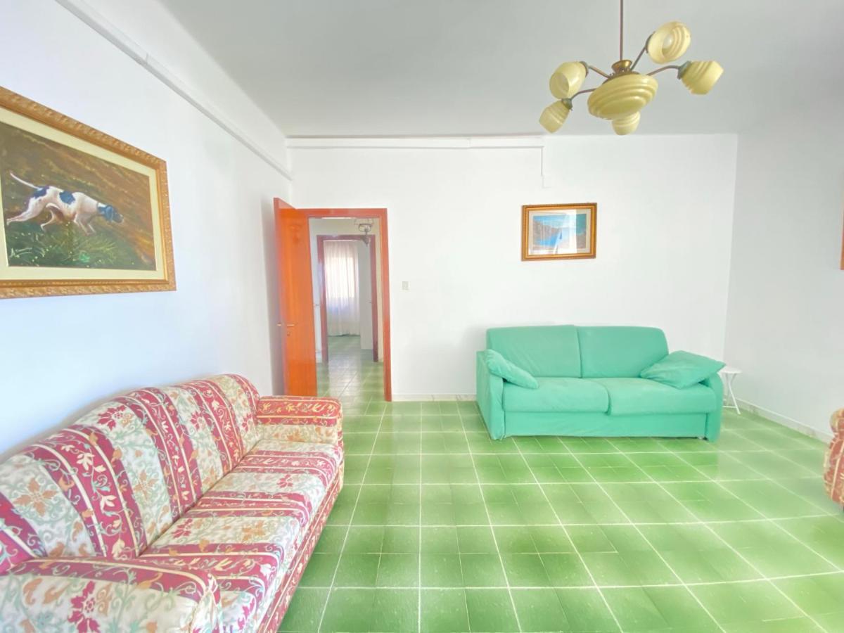 Lungomare Apartament Lido Apartment *