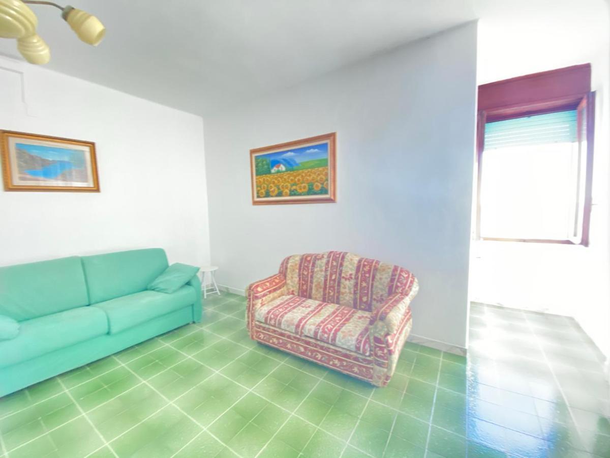 Lungomare Apartament Lido Apartment *
